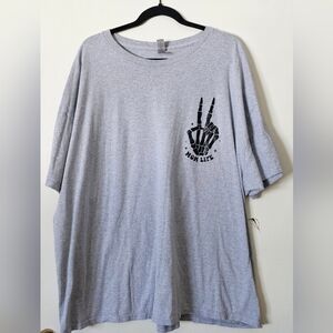 Gildan Heather Gray "Mom Life"